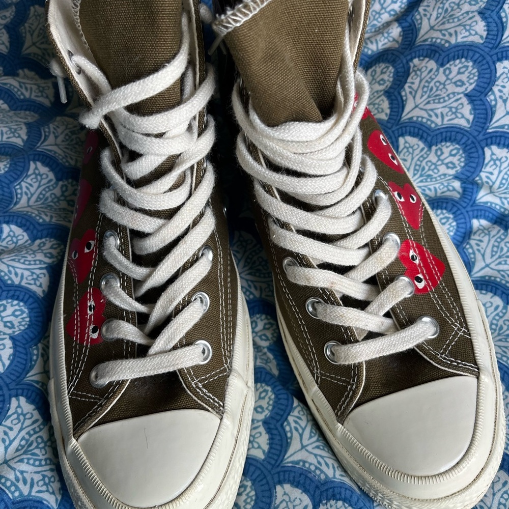 Comme des Garcons Play x Chuck 70 Hi Top 'Multi Heart' Olive M9/ W11 - Picture 8 of 9